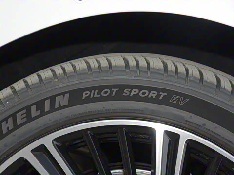 2022�� 650 ���ܰ�Pro