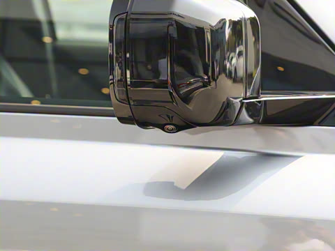 2023�� 110 3.0T P400 X-DYNAMIC HSE