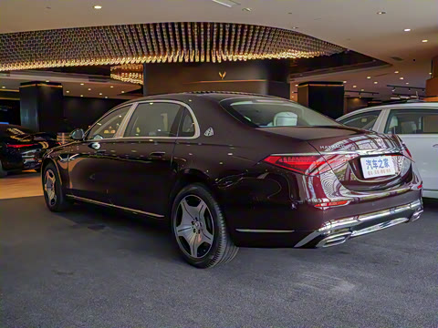 2025�� �Ŀ� S 480 4MATIC