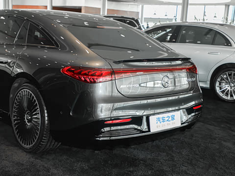 2022�� AMG EQS 53 4MATIC+