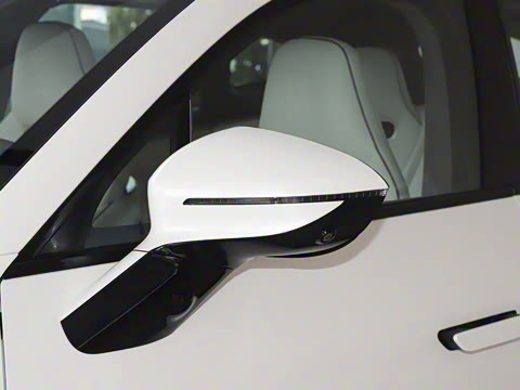 2025�� �Ŀ� Max ���̰�