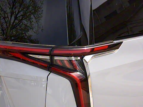 2022�� 2.0T �Ǽ��콢��