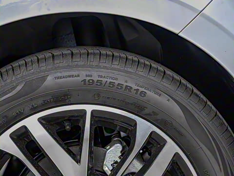 2026�� ��4�� 400������ 1.5L �ֶ���Խ��