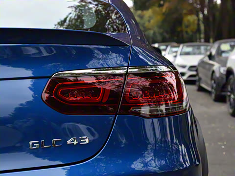 2023�� AMG GLC 43 4MATIC ����SUV