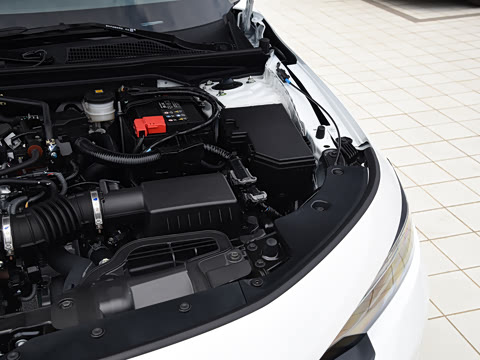 2025�� HATCHBACK 240TURBO �ֶ��ھ���