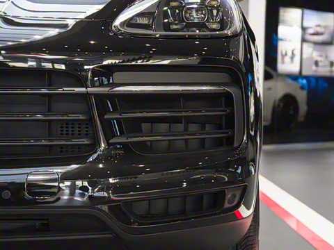 2023�� Cayenne Coup�� E-Hybrid 2.0T