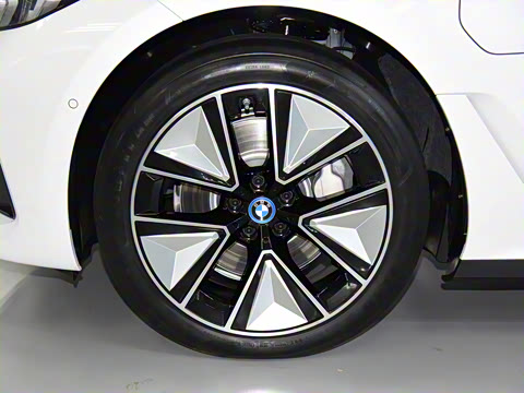 2022�� eDrive 35 L