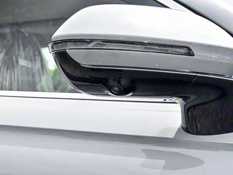 2025�� 2.0T ��������� 7��