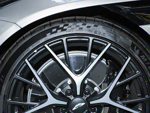 2025�� 4.0T V8 Coupe