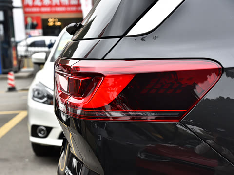 2022�� 380TSI ����R-Line�ؾ��� 7��