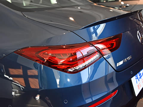 2022�� AMG CLA 45 4MATIC+