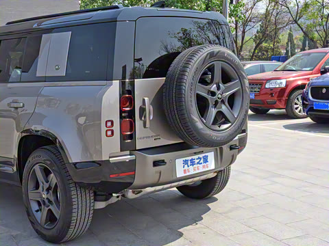 2023�� 110 3.0T P400 X-DYNAMIC HSE