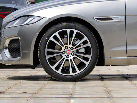 2021�� XFL 2.0T P250 ��������������