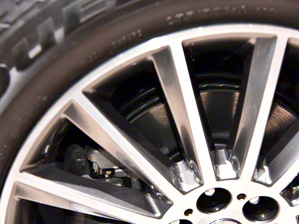 汽车之家>汽车图片>奔驰>奔驰x级>2018款x350d4matic>当前车型2018款