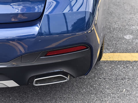 2022�� �Ŀ� 535Le M�˶���װ