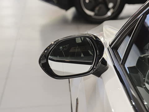 2025�� 2.0T ���а�