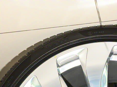 2024�� V8 Edition 8