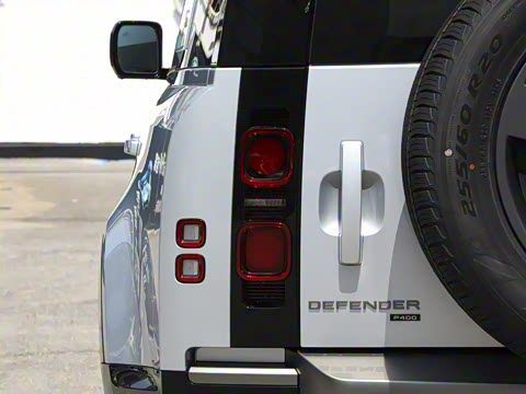 2023�� 110 3.0T P400 X-DYNAMIC HSE