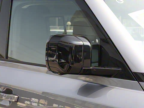 2023�� 110 3.0T P400 X-DYNAMIC HSE