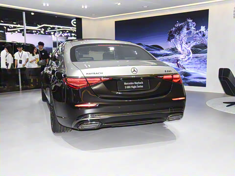 2025�� �Ŀ� S 680 4MATIC ��ҹ��