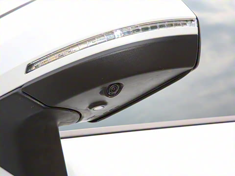 2023�� �Ŀ� 380TSI ����R-Line Pro�ǻ۰�