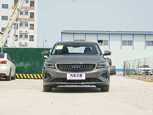 适合年轻人的首次购车 吉利第4代帝豪