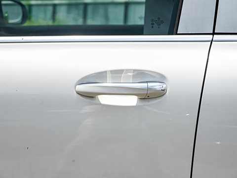 2025�� GLB 220 ������