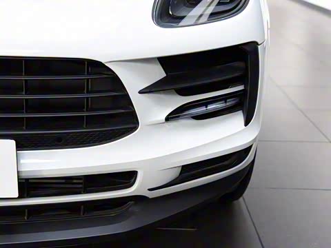 2018�� Macan 2.0T