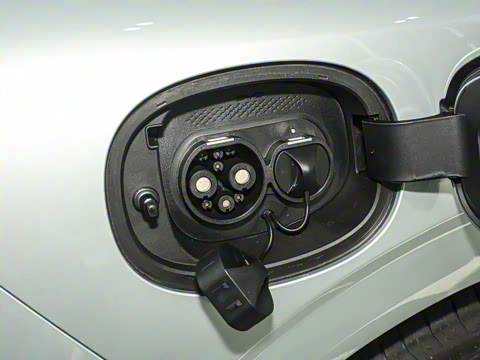 2025�� EV 470KM������