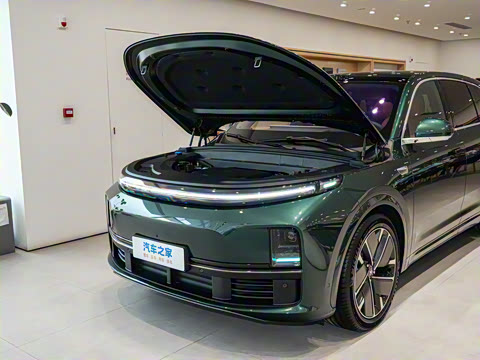 2025�� Ultra ���ܻ��°�