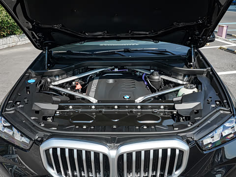 2025�� xDrive 40Li M�˶���ҹ��װ