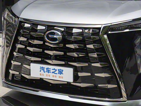 2025�� Ǭ��ϵ�� Ultra ͷ�Ȳ�