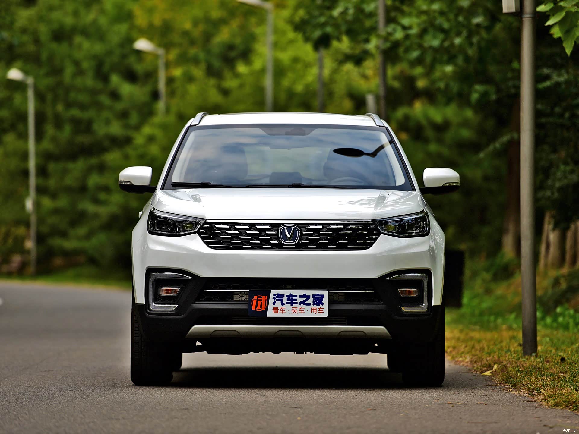 卖掉男友也要买它!新长安cs55强势来袭