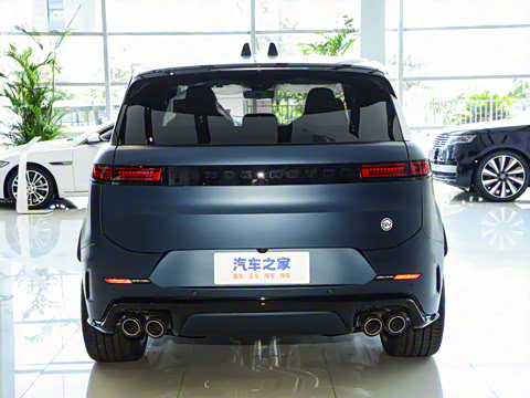 2025�� 4.4 V8 SV Edition Two