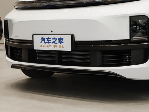 2025�� Ultra ���ܻ��°�