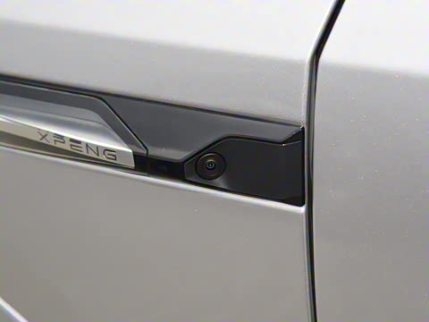 2025�� 702���������� Max