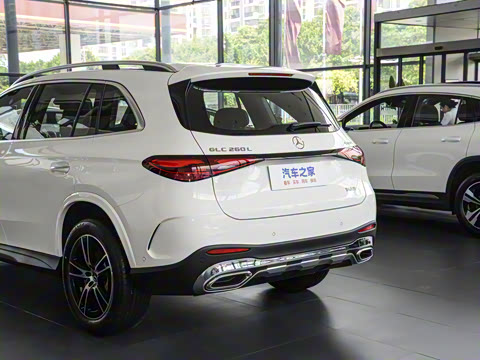 2025�� �Ŀ� GLC 260 L 4MATIC ������