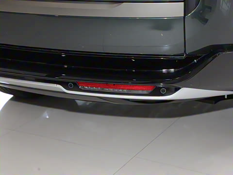 2025�� 3.0 L6 400PS ʢ���ӳ��� ����