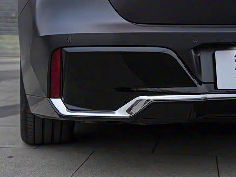 2023�� 740Li ������ M�˶���װ