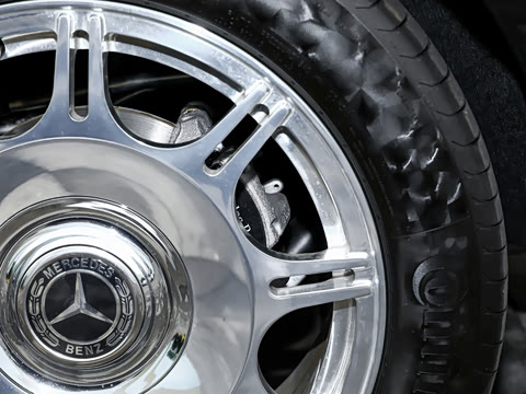 2024�� V 260 L �۷��