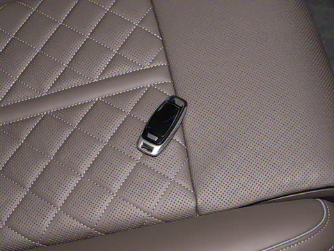 2024�� A8L 50 TFSI quattro ������