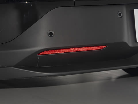 2025�� 560MAX 185kW