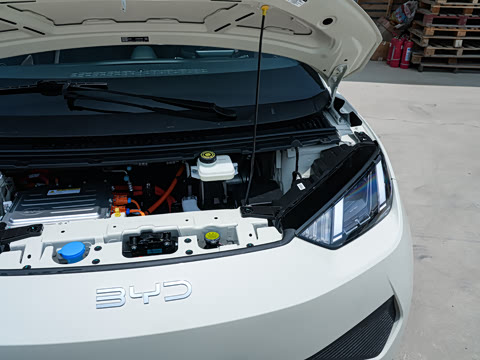 2025�� �Ǽݰ� 405km ���ڰ�