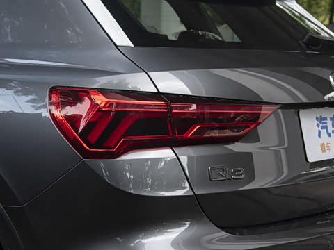 2025�� quattro 45�����ذ� 35TFSI ʱ�ж�����