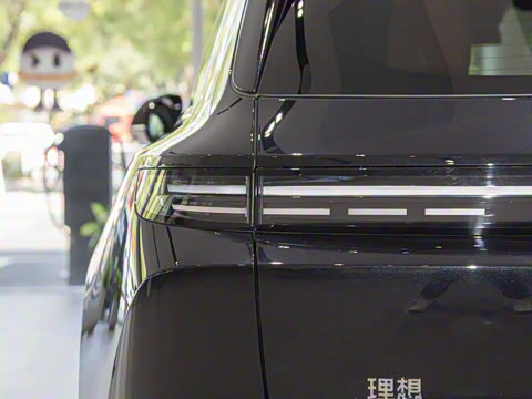 2025�� Max ���ܻ��°�