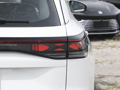 2025�� ̽��L 330TSI ������ӢCity��