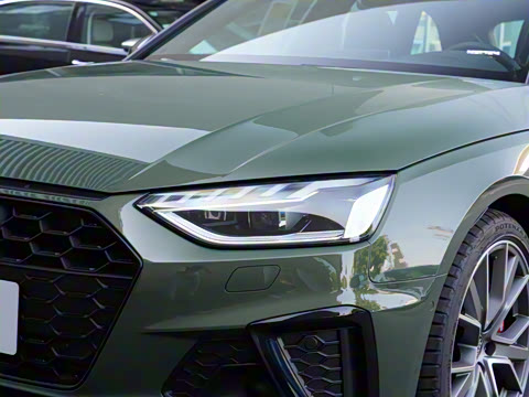 2025�� S4 Avant 3.0TFSI