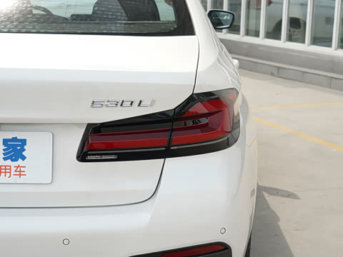 2022�� �Ŀ�� 530Li ������ M�˶���װ