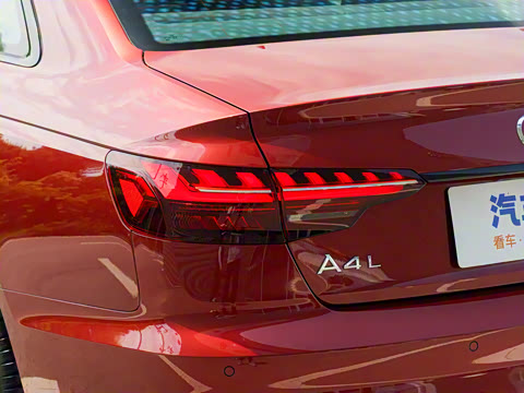 2023�� 40 TFSI ����������