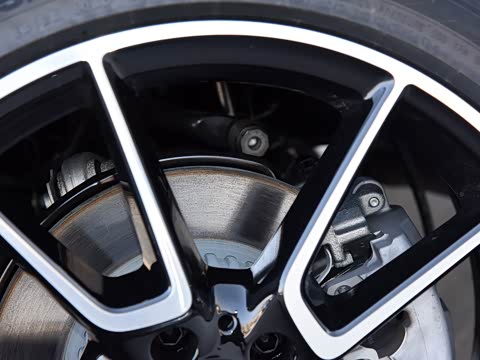 2019�� C 260 4MATIC ���ܳ�